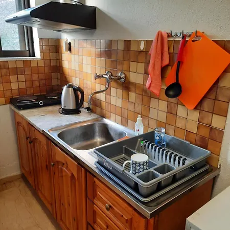 Christos Apartment *