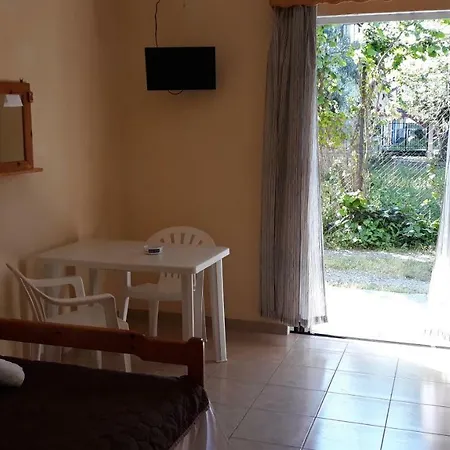 Christos Apartamento Paralia Panteleimonos