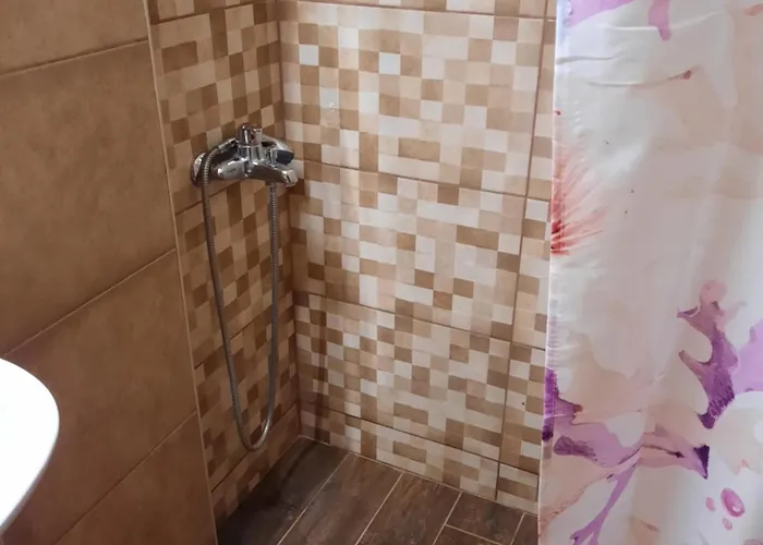 Christos Paralia Panteleimonos